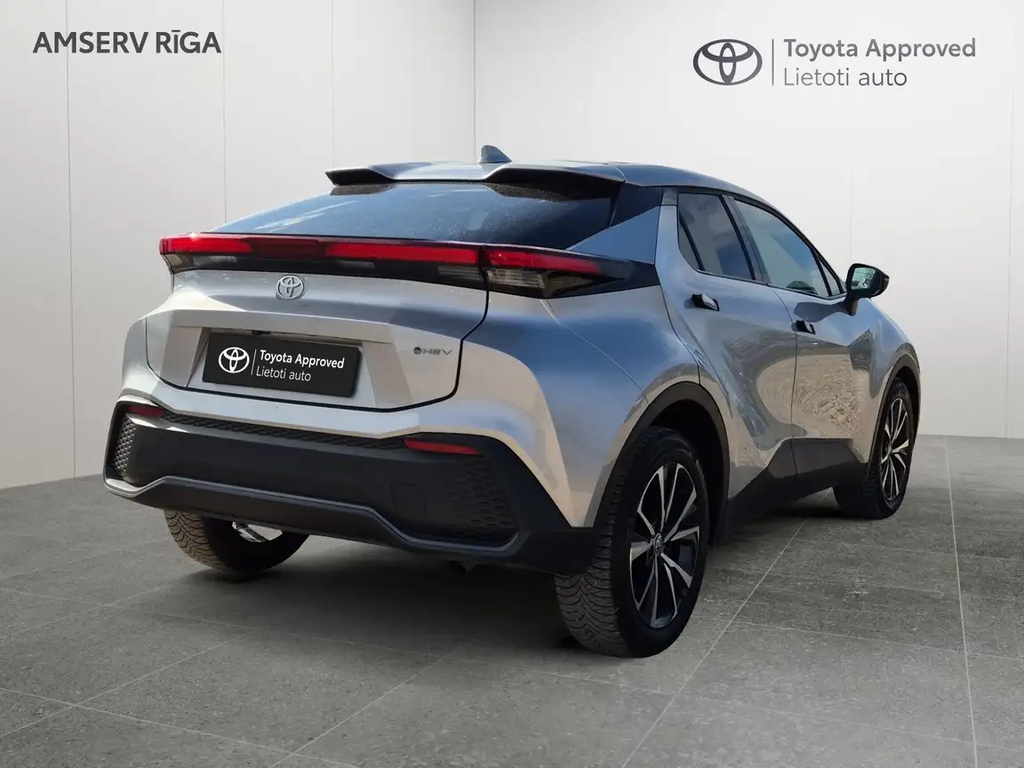 TOYOTA C-HR