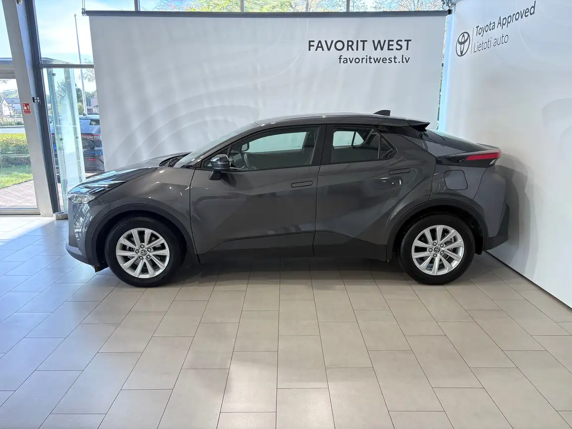 TOYOTA C-HR