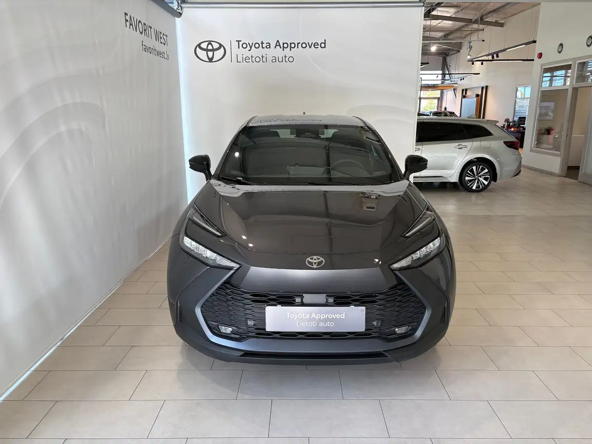 TOYOTA C-HR