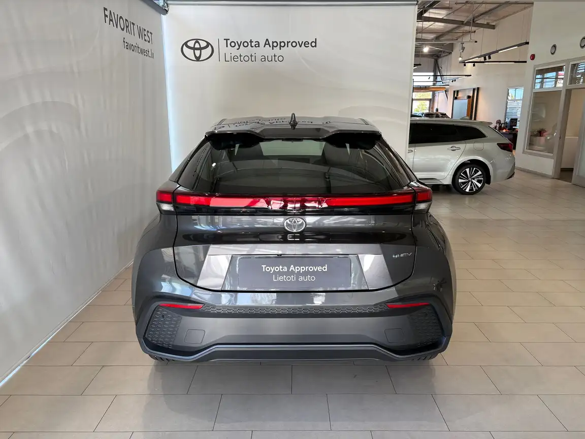 TOYOTA C-HR