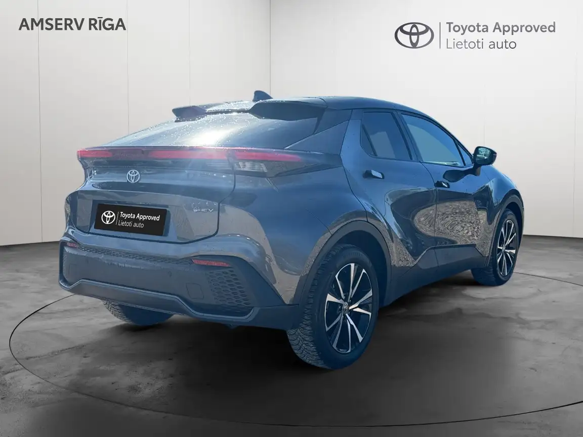 TOYOTA C-HR