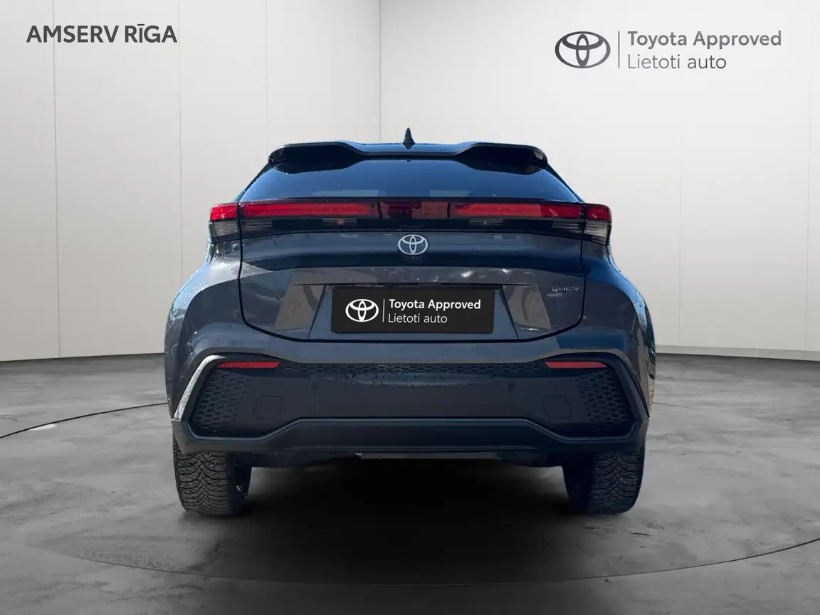 TOYOTA C-HR