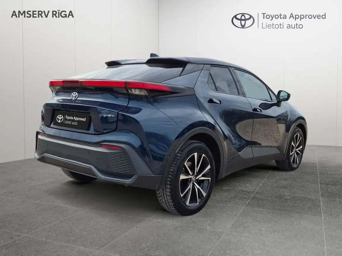 TOYOTA C-HR