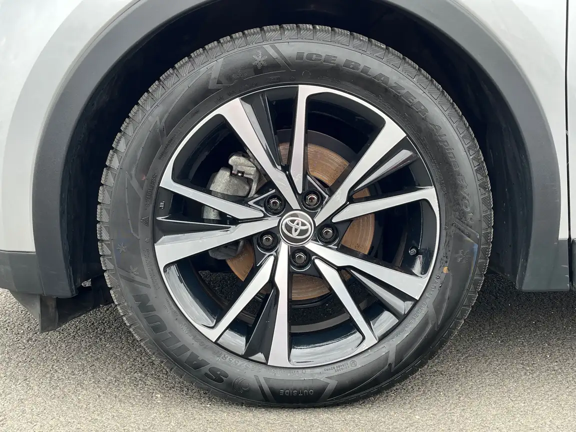 TOYOTA C-HR