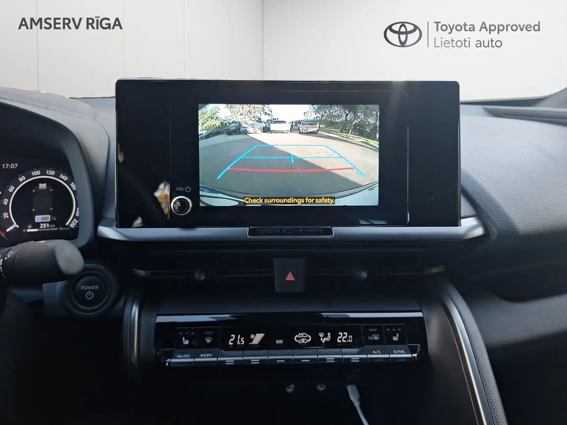 TOYOTA C-HR