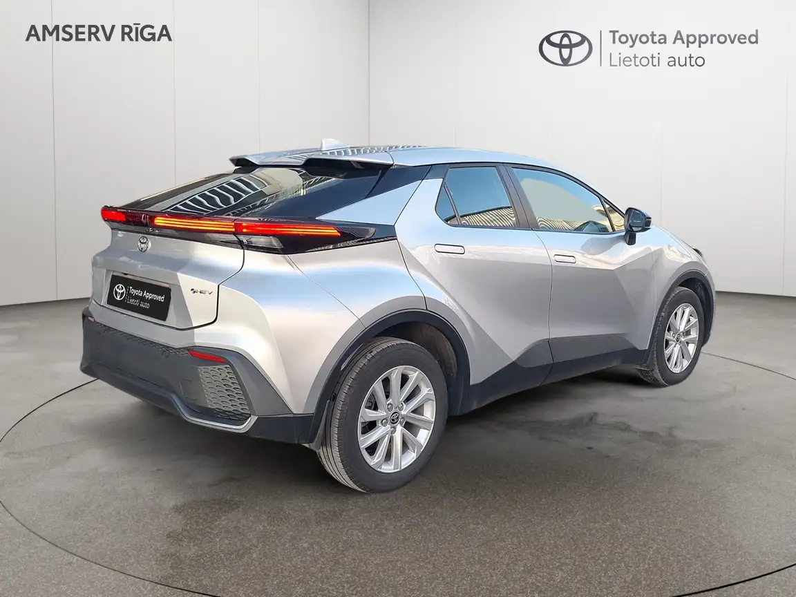 TOYOTA C-HR