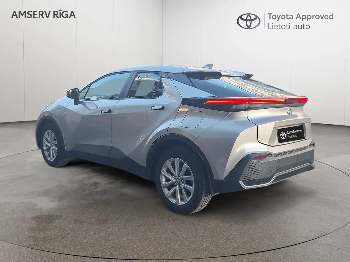 TOYOTA C-HR