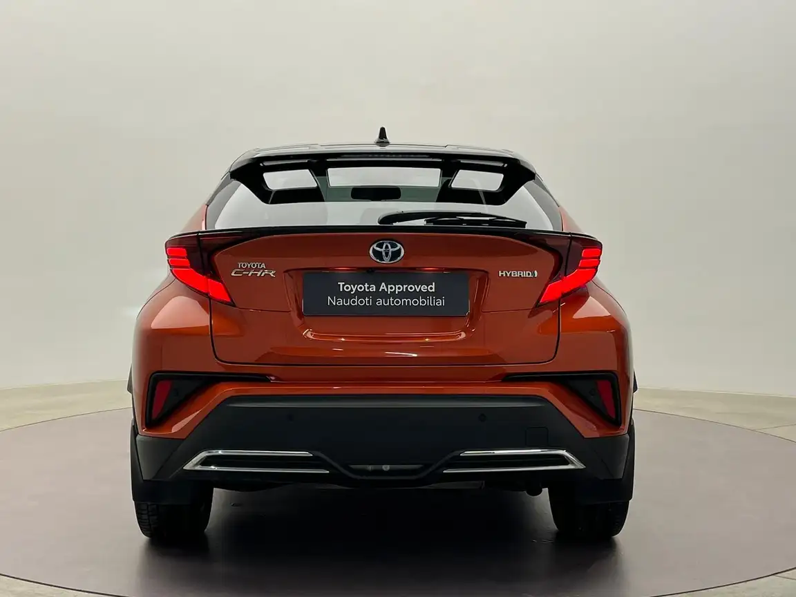 TOYOTA C-HR