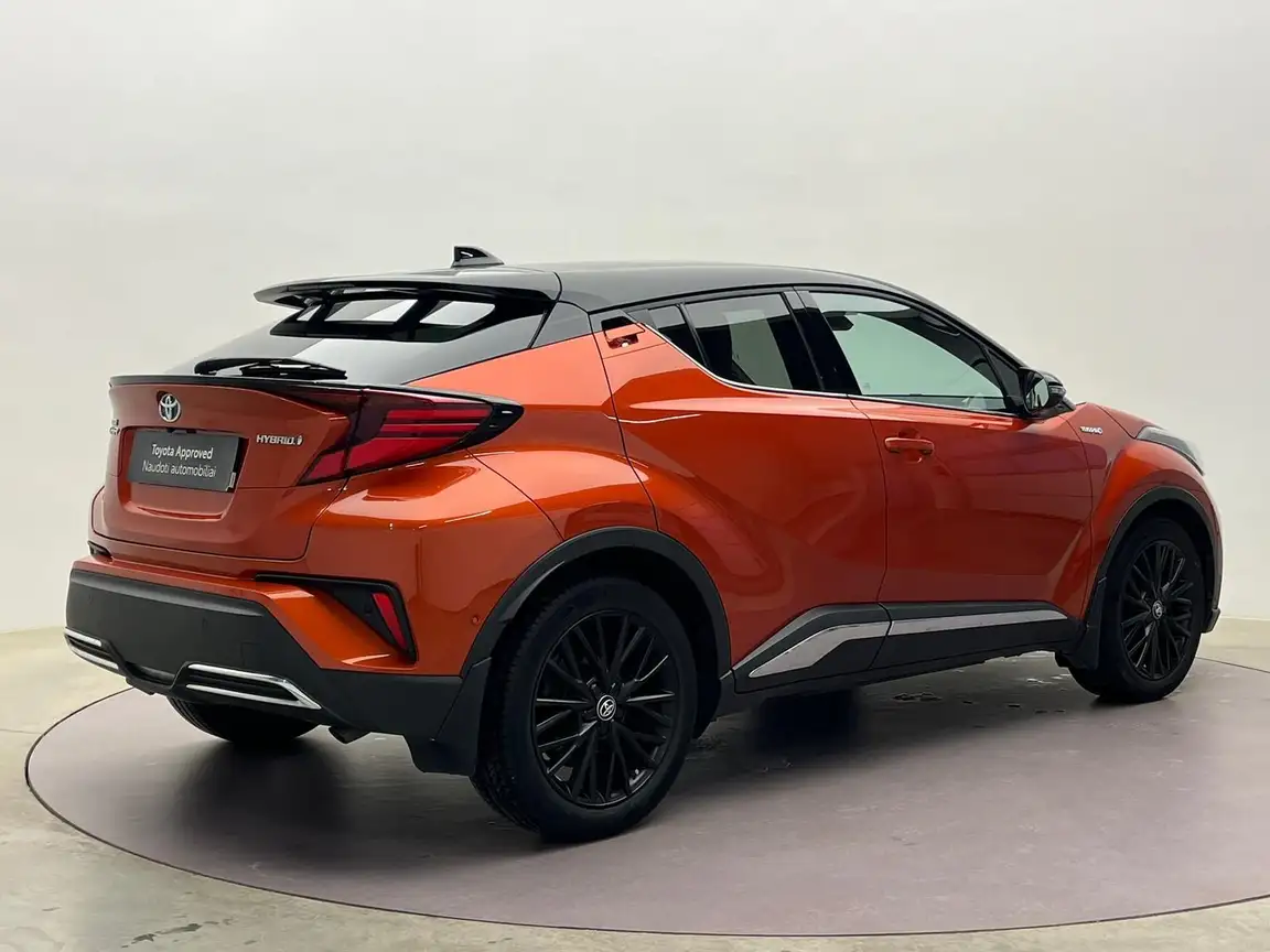 TOYOTA C-HR