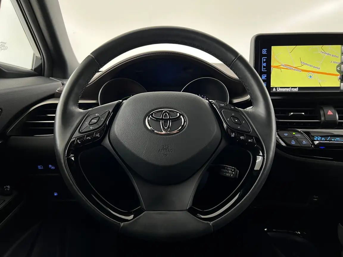 TOYOTA C-HR