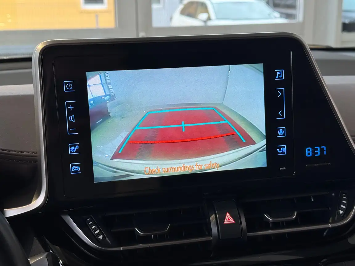 TOYOTA C-HR