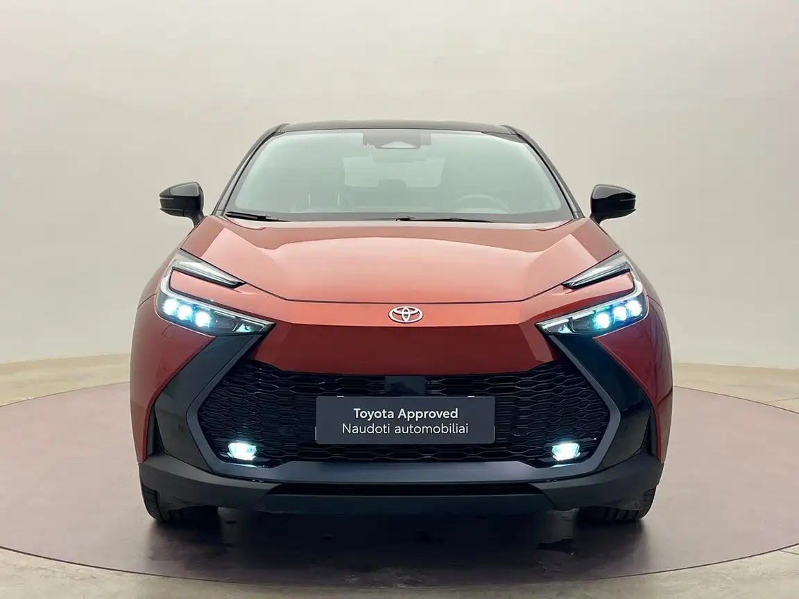 TOYOTA C-HR
