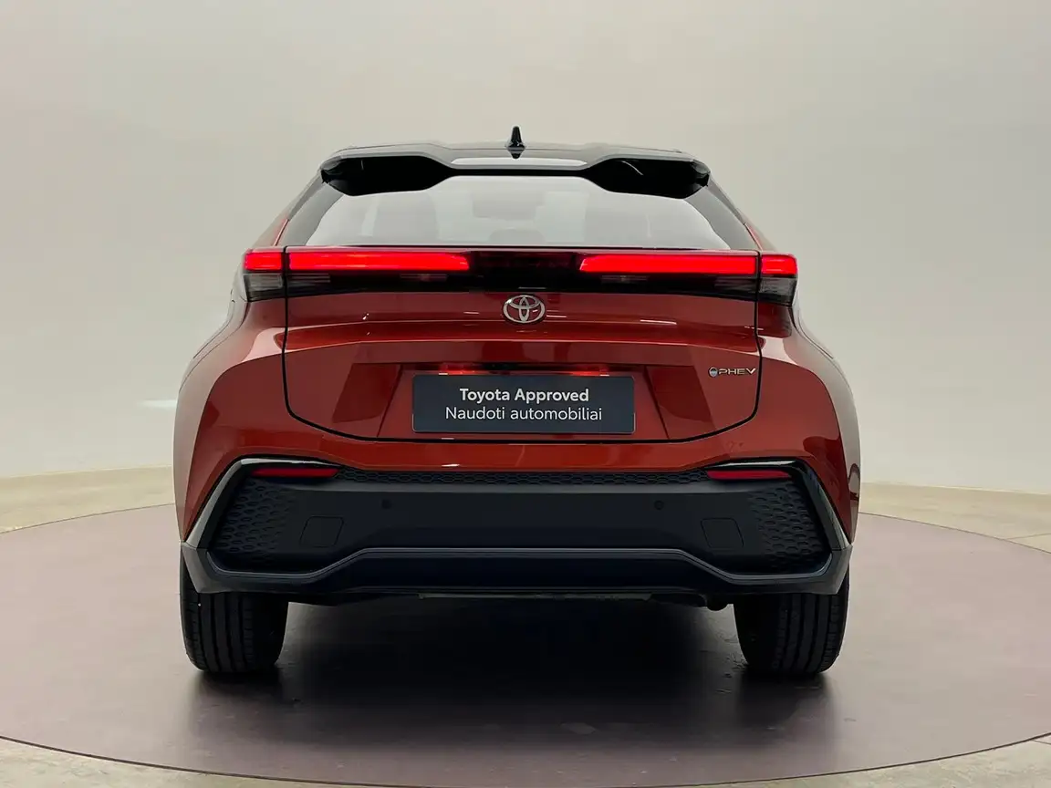 TOYOTA C-HR