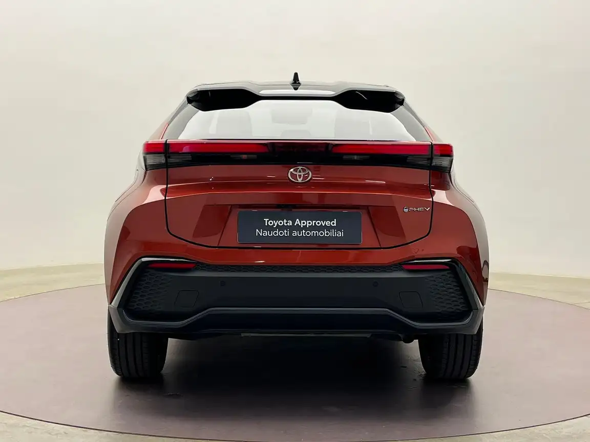 TOYOTA C-HR