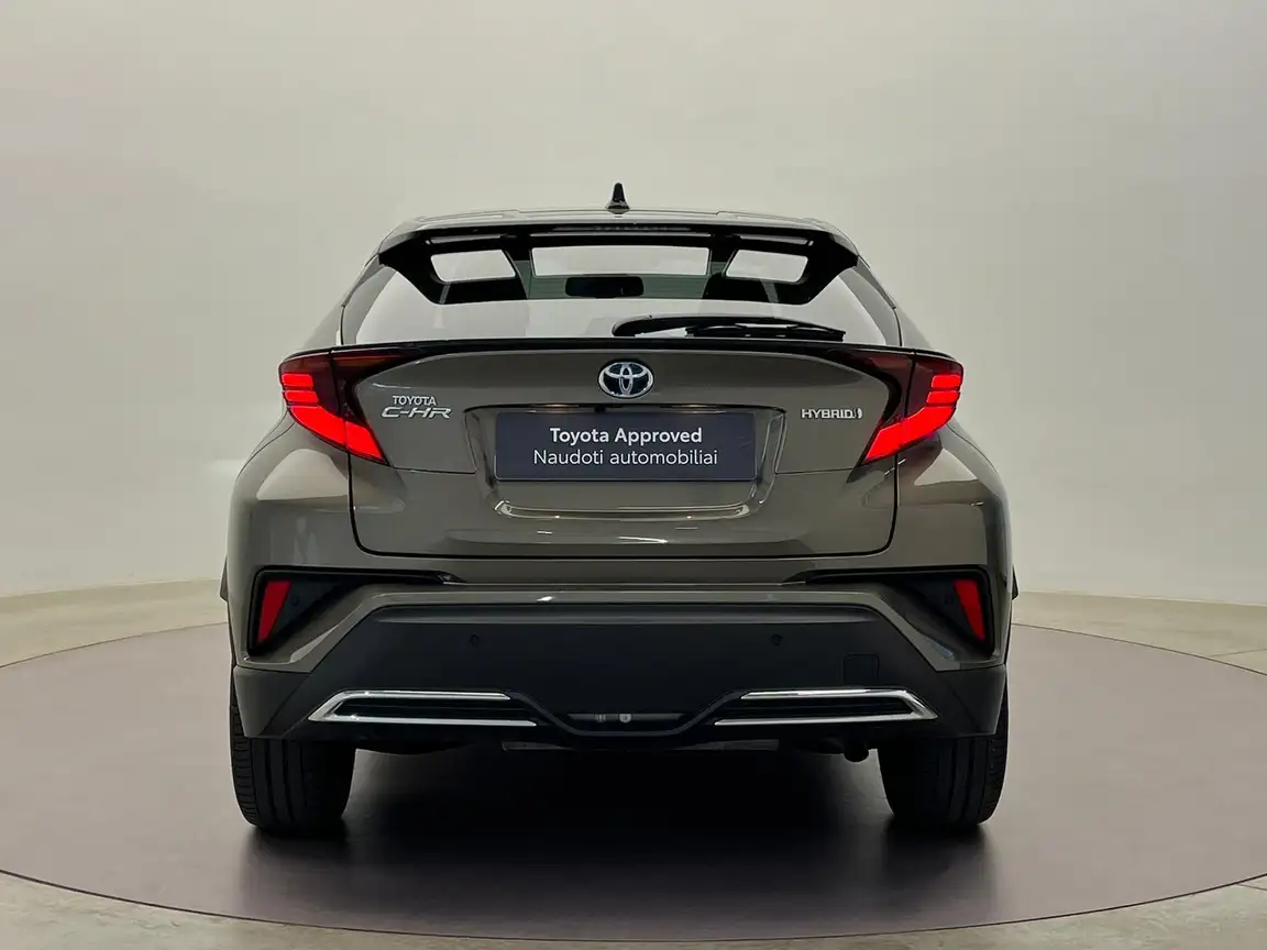TOYOTA C-HR