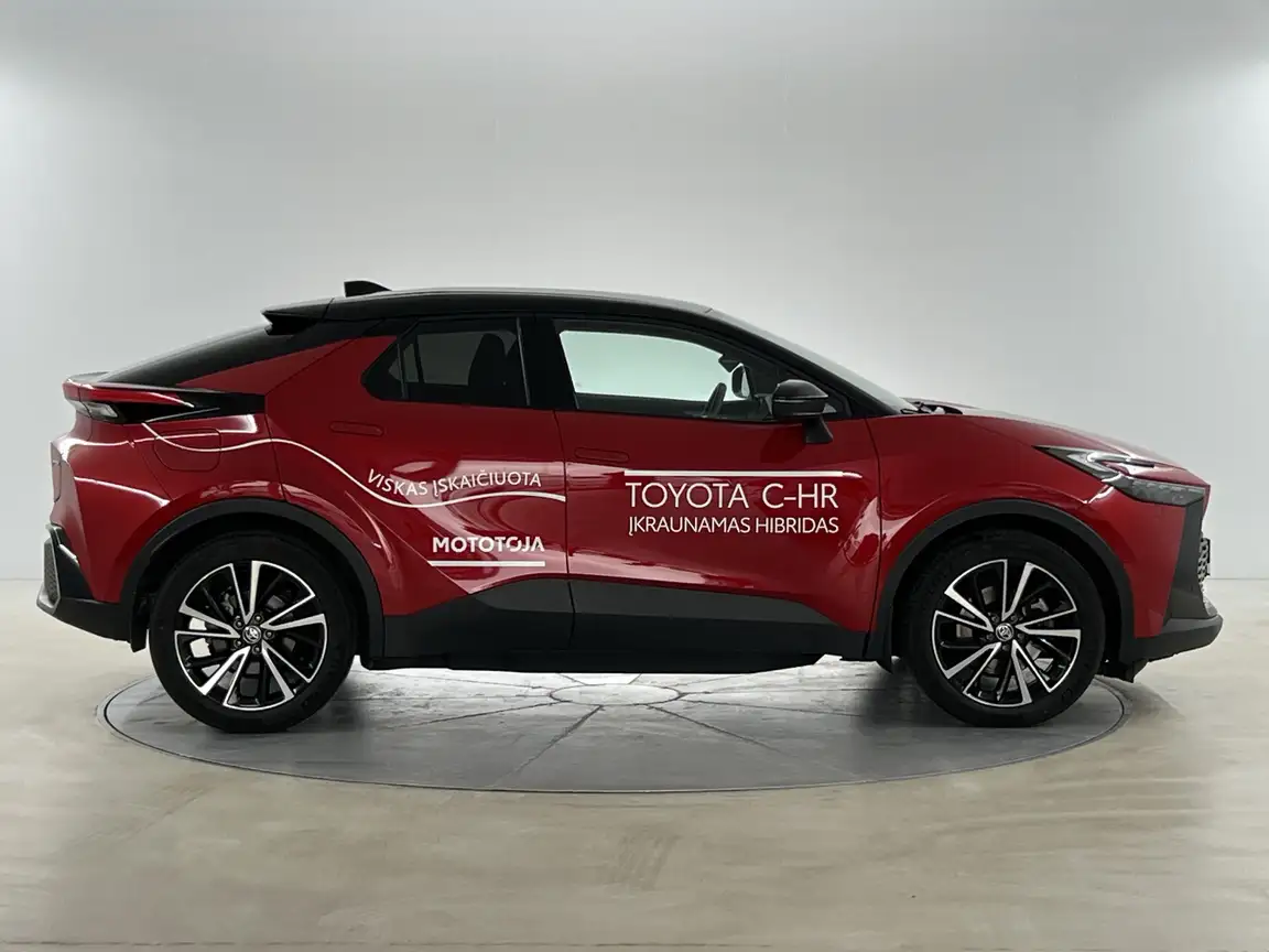 TOYOTA C-HR