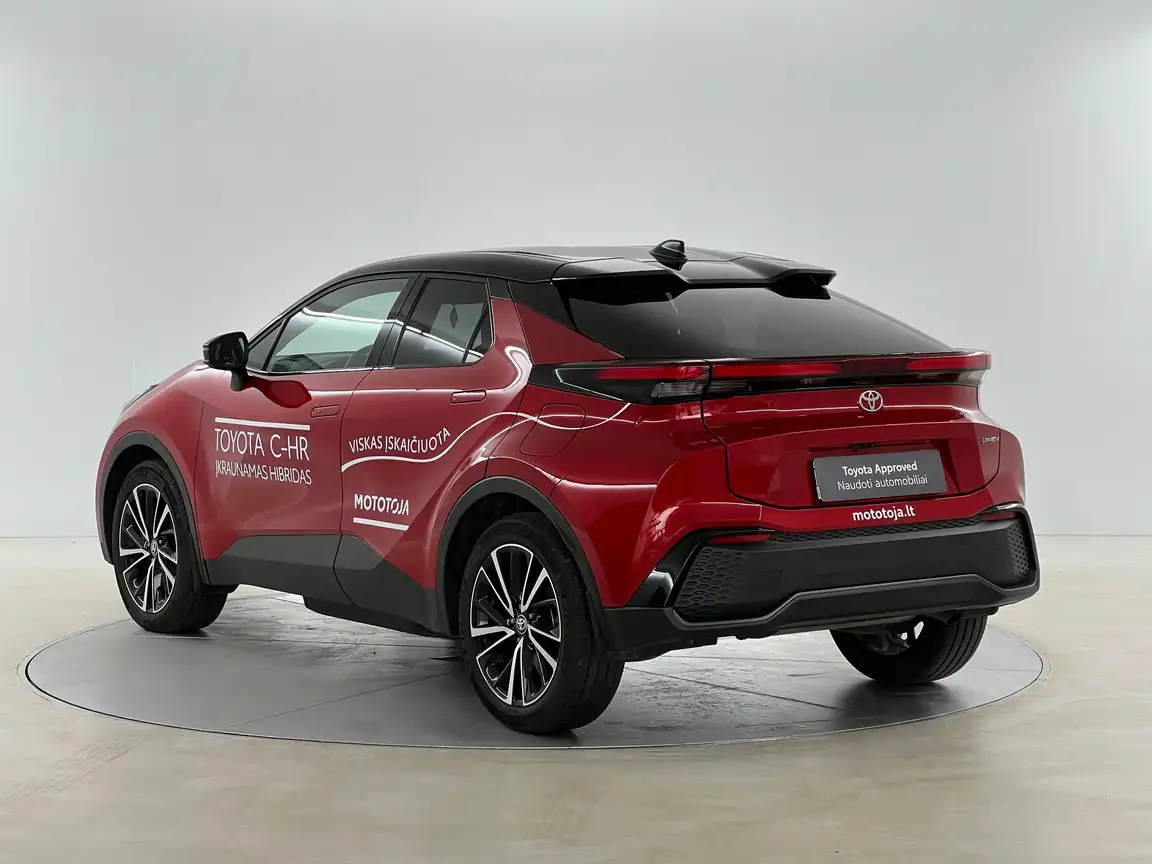 TOYOTA C-HR