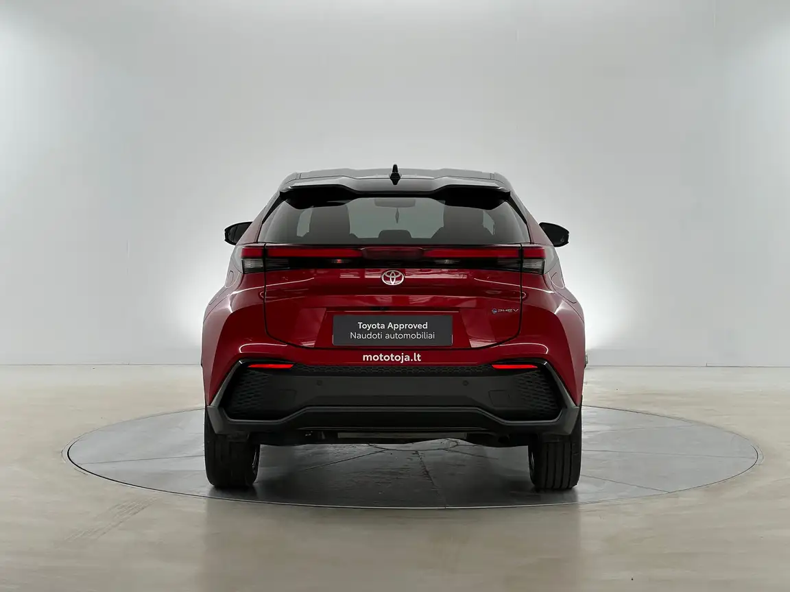 TOYOTA C-HR