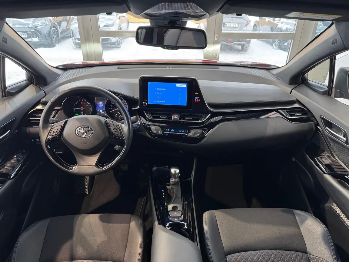 TOYOTA C-HR