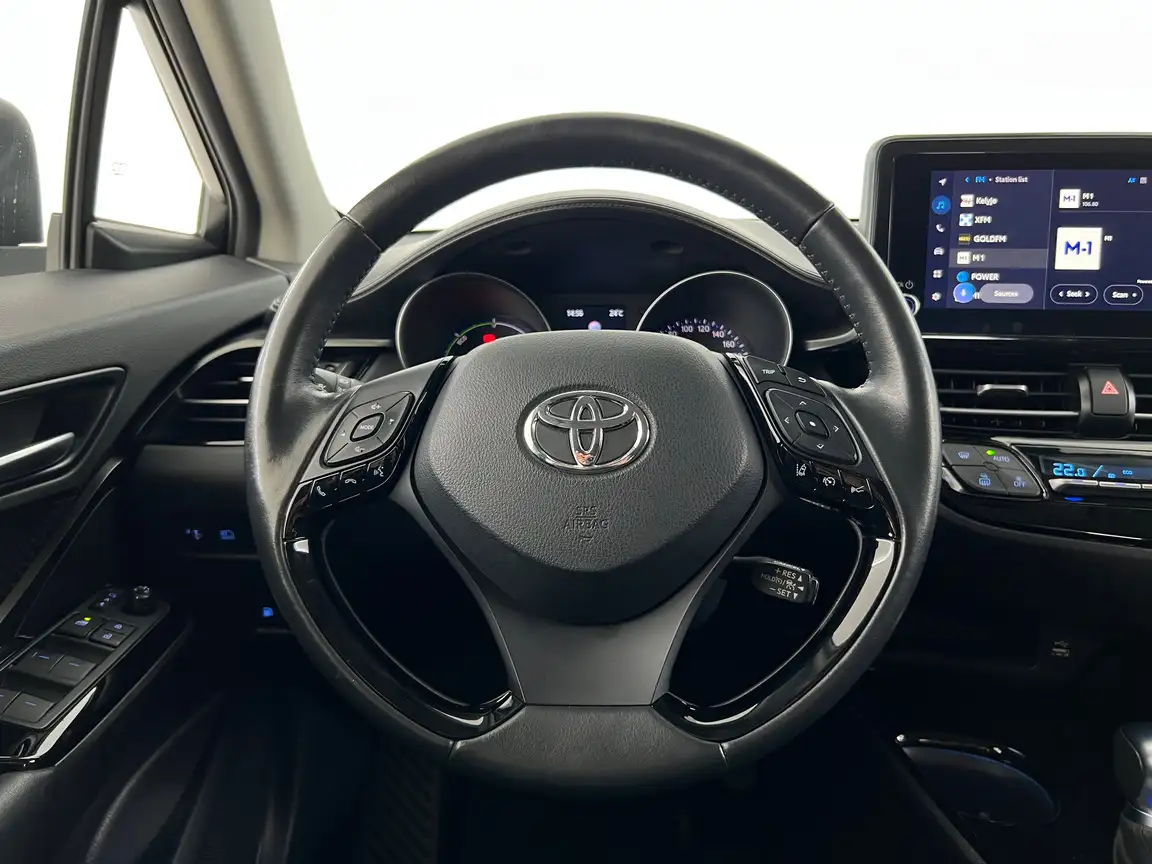 TOYOTA C-HR