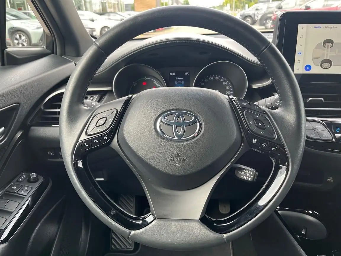 TOYOTA C-HR