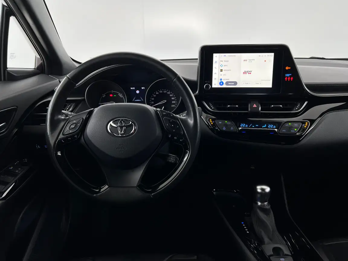 TOYOTA C-HR