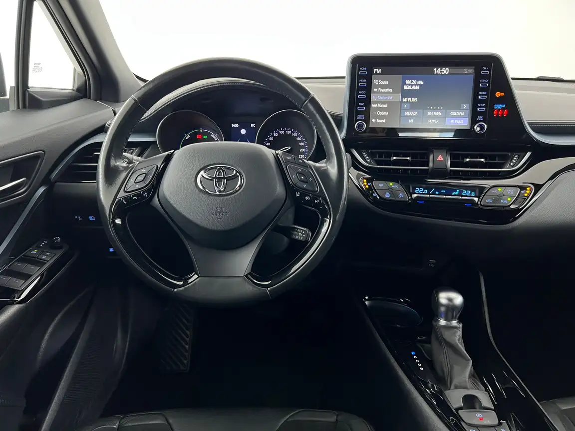 TOYOTA C-HR