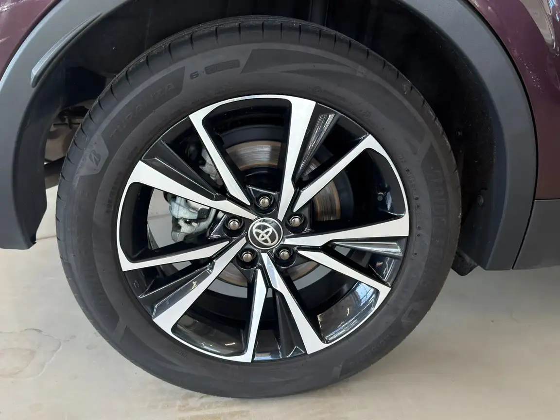 TOYOTA C-HR