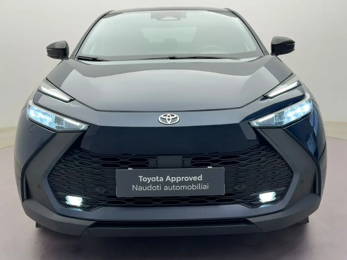 TOYOTA C-HR