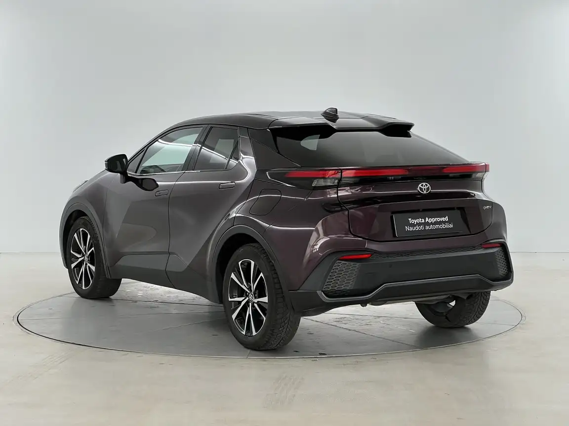 TOYOTA C-HR
