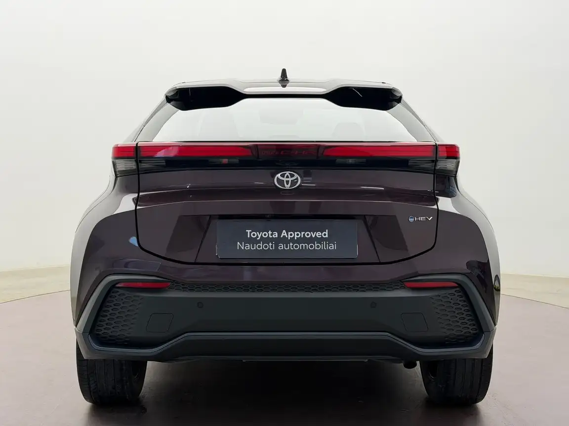 TOYOTA C-HR