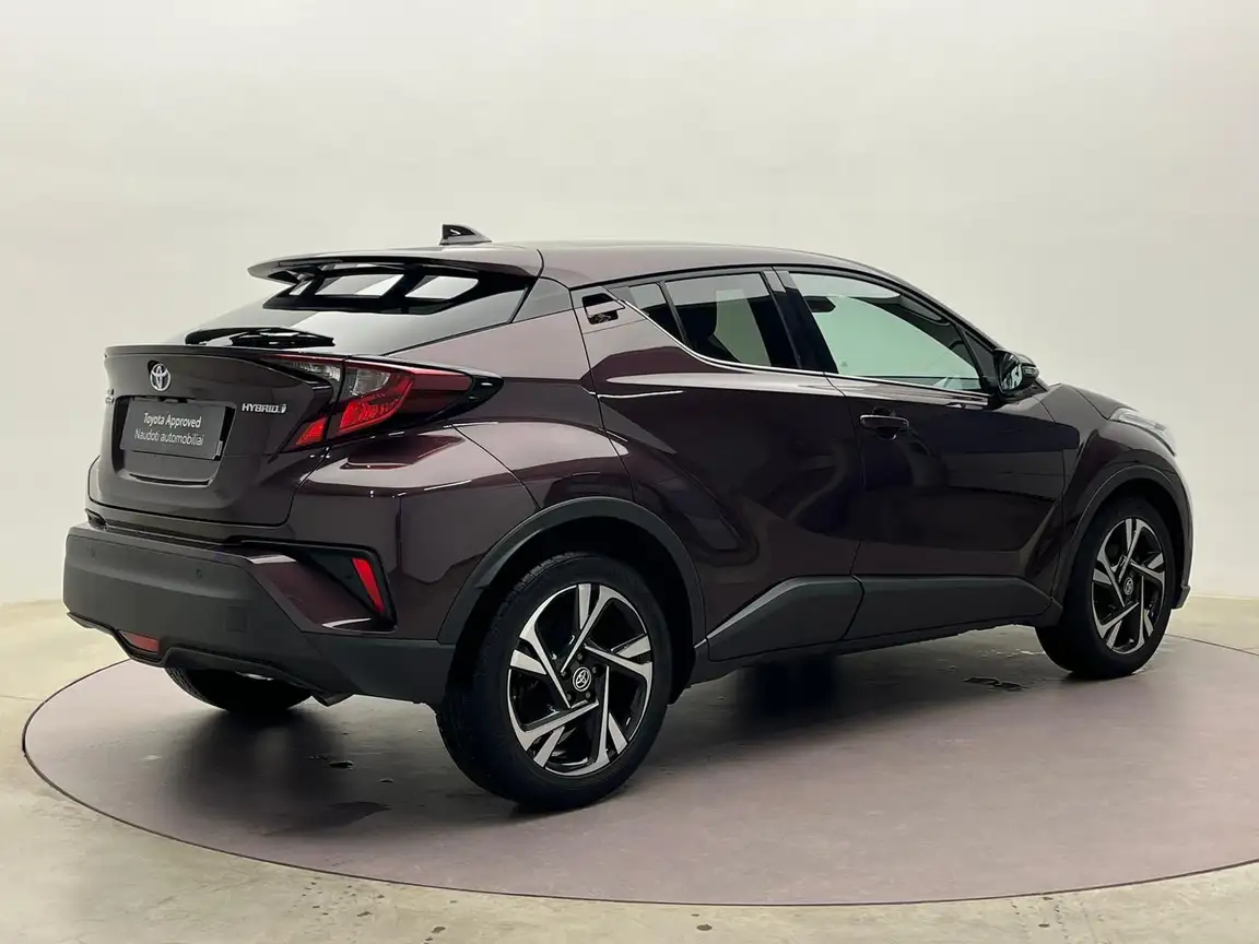 TOYOTA C-HR