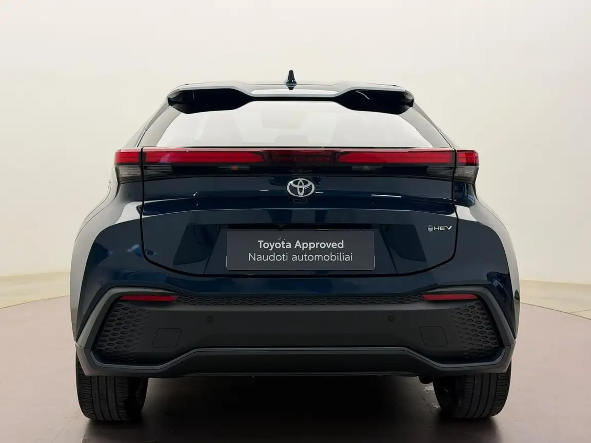 TOYOTA C-HR