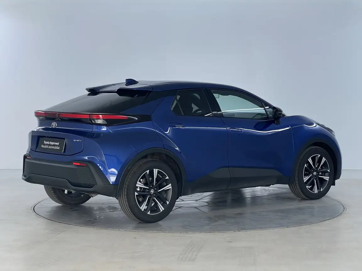 TOYOTA C-HR