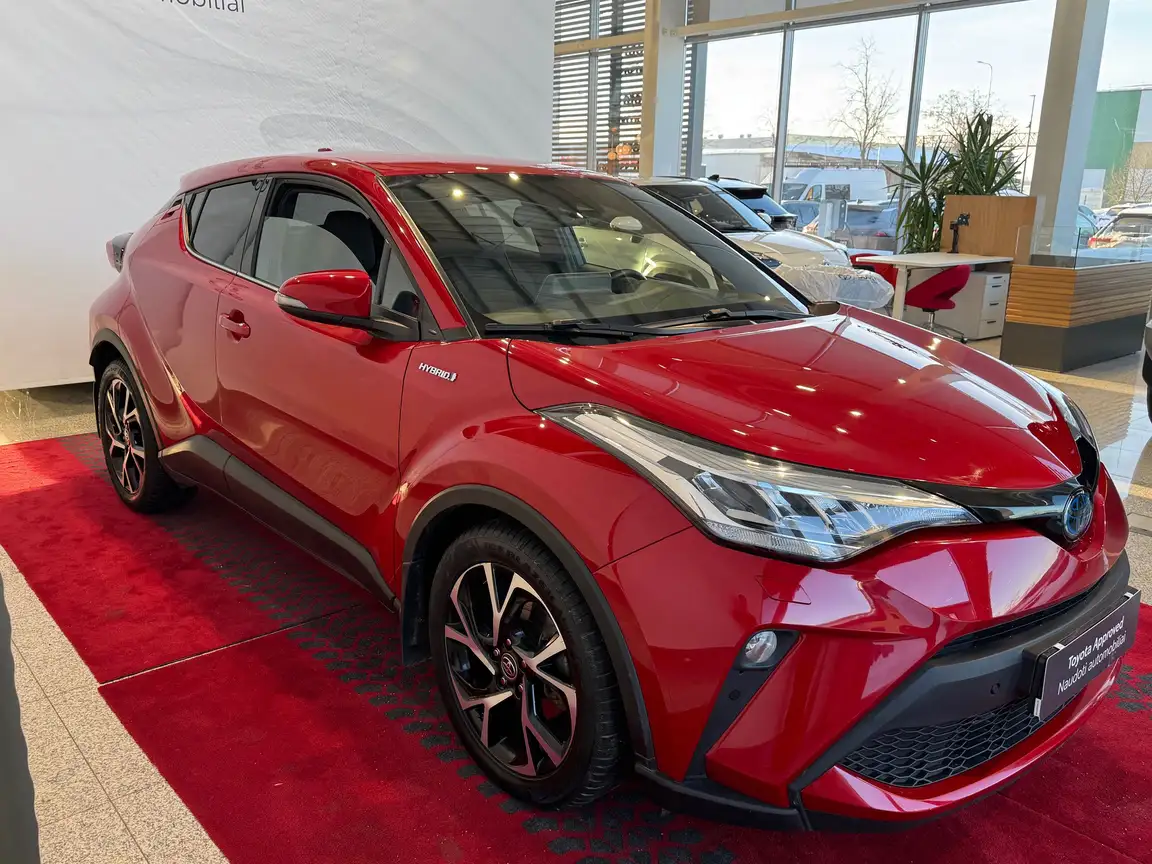 TOYOTA C-HR