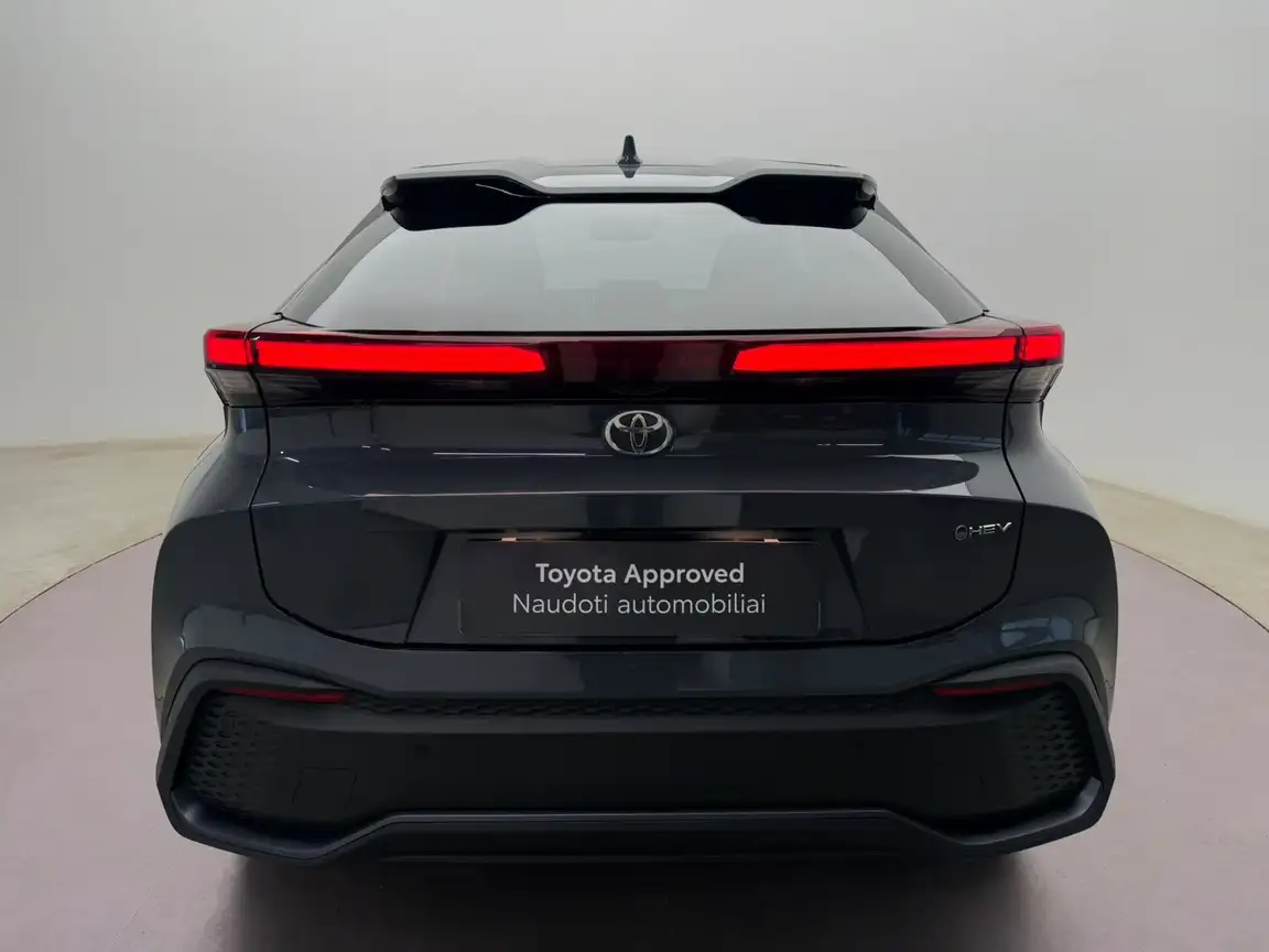 TOYOTA C-HR