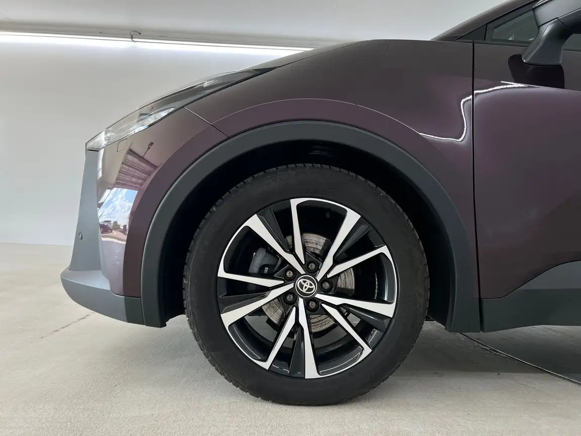 TOYOTA C-HR