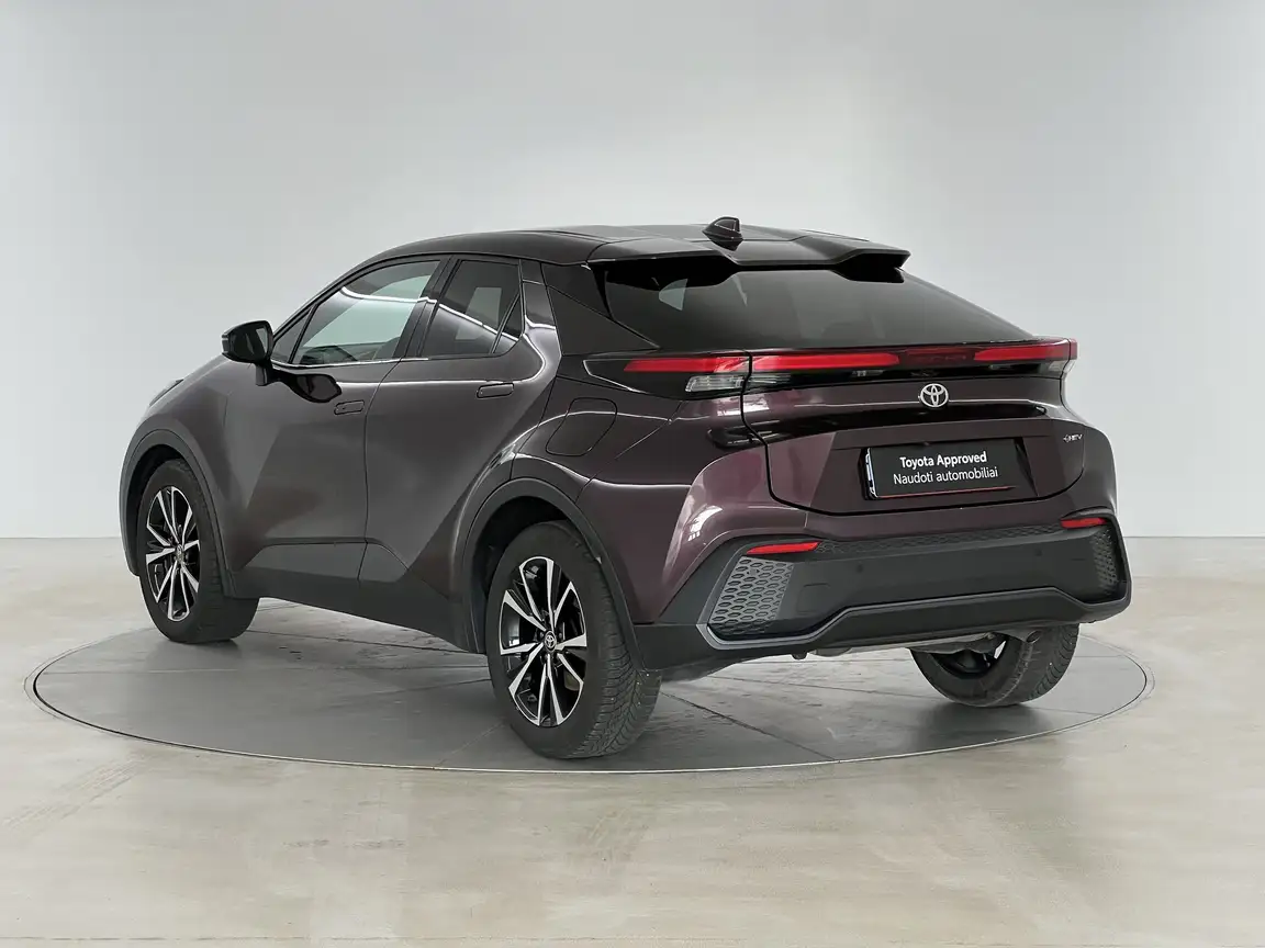 TOYOTA C-HR