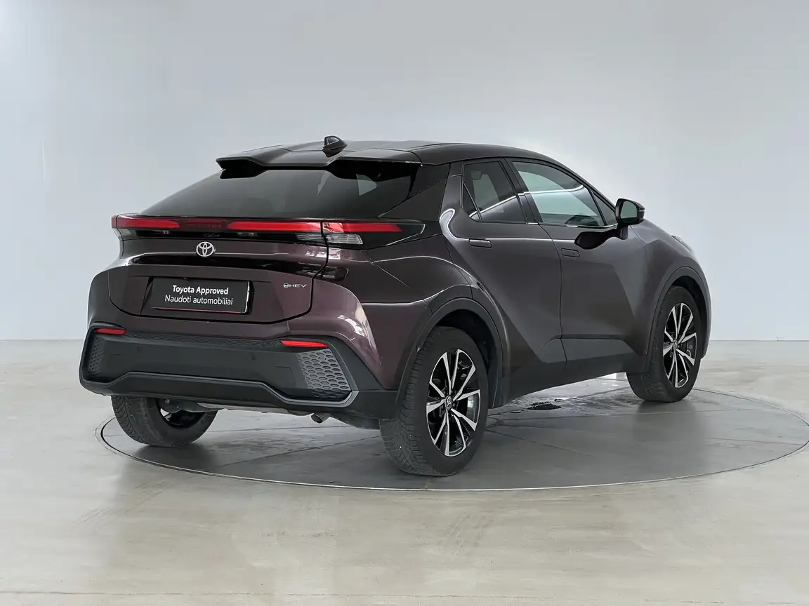 TOYOTA C-HR