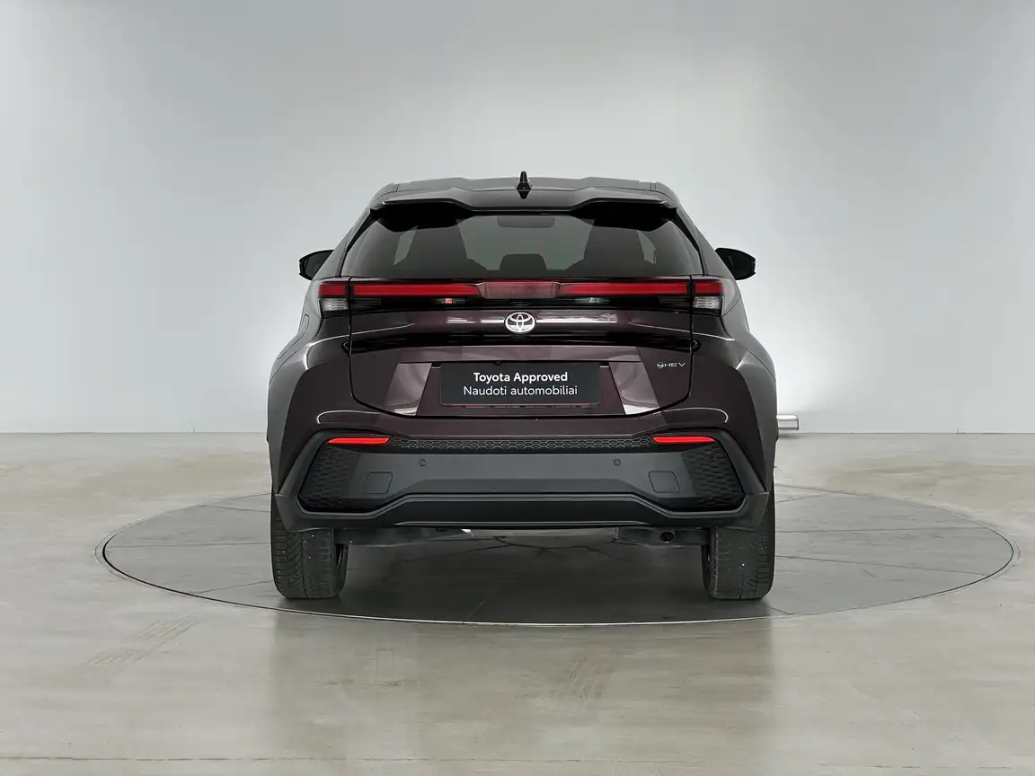 TOYOTA C-HR