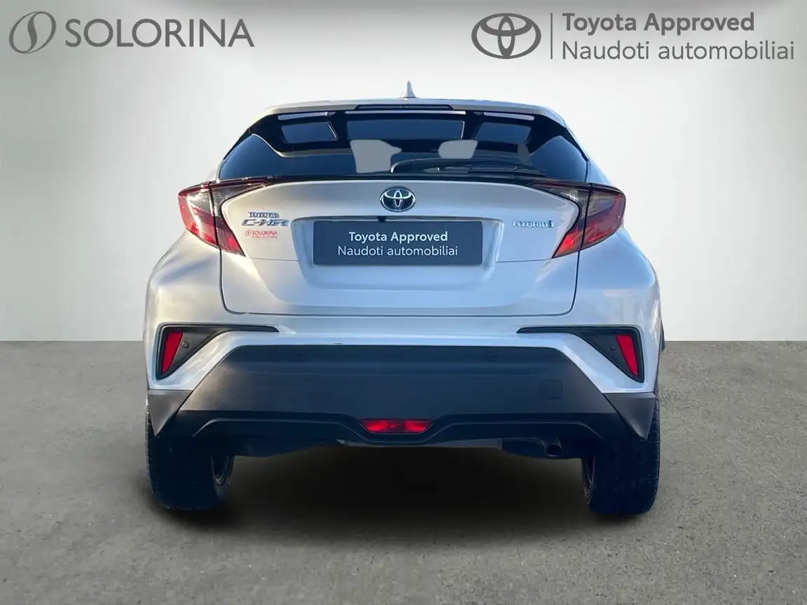 TOYOTA C-HR