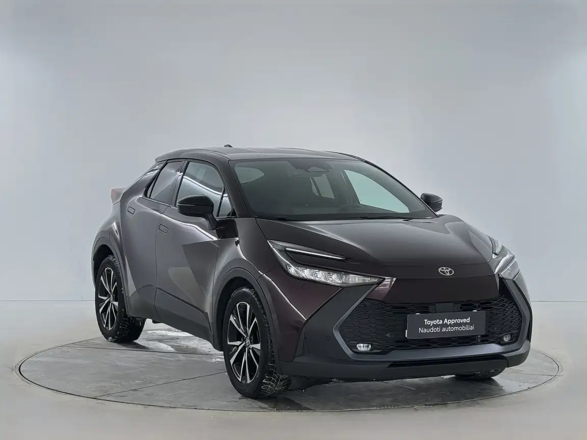 TOYOTA C-HR