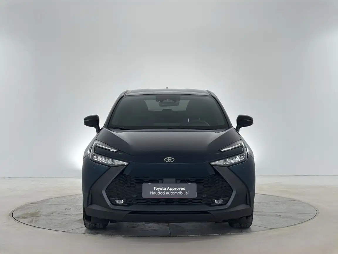 TOYOTA C-HR