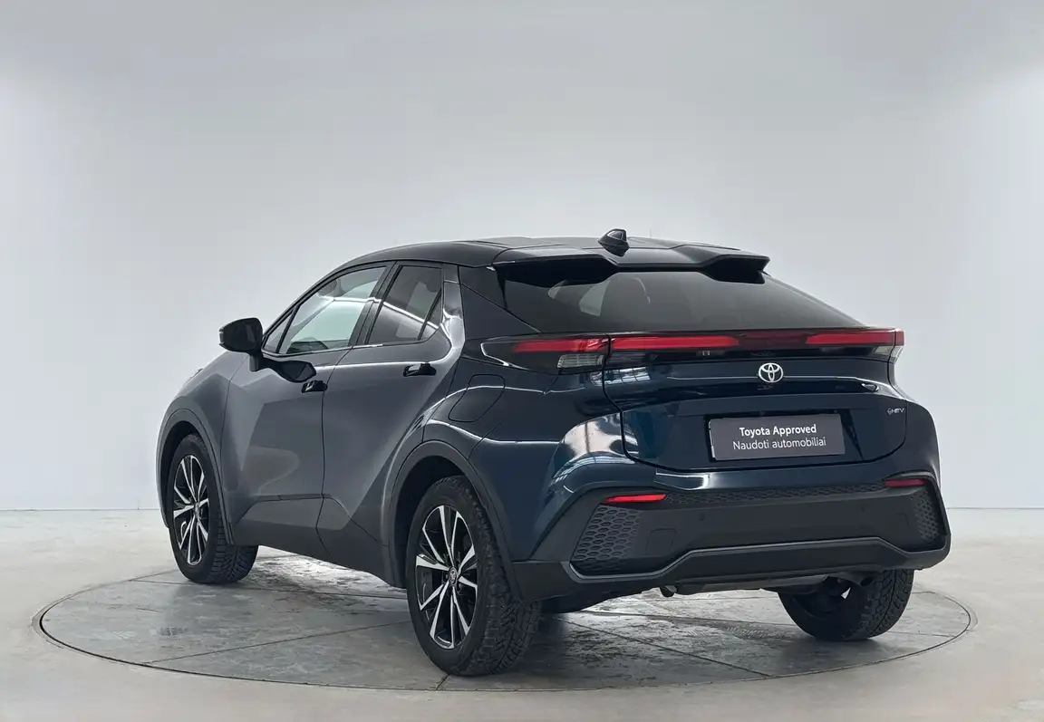 TOYOTA C-HR