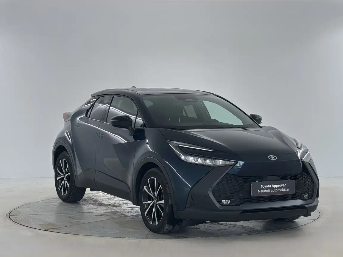 TOYOTA C-HR