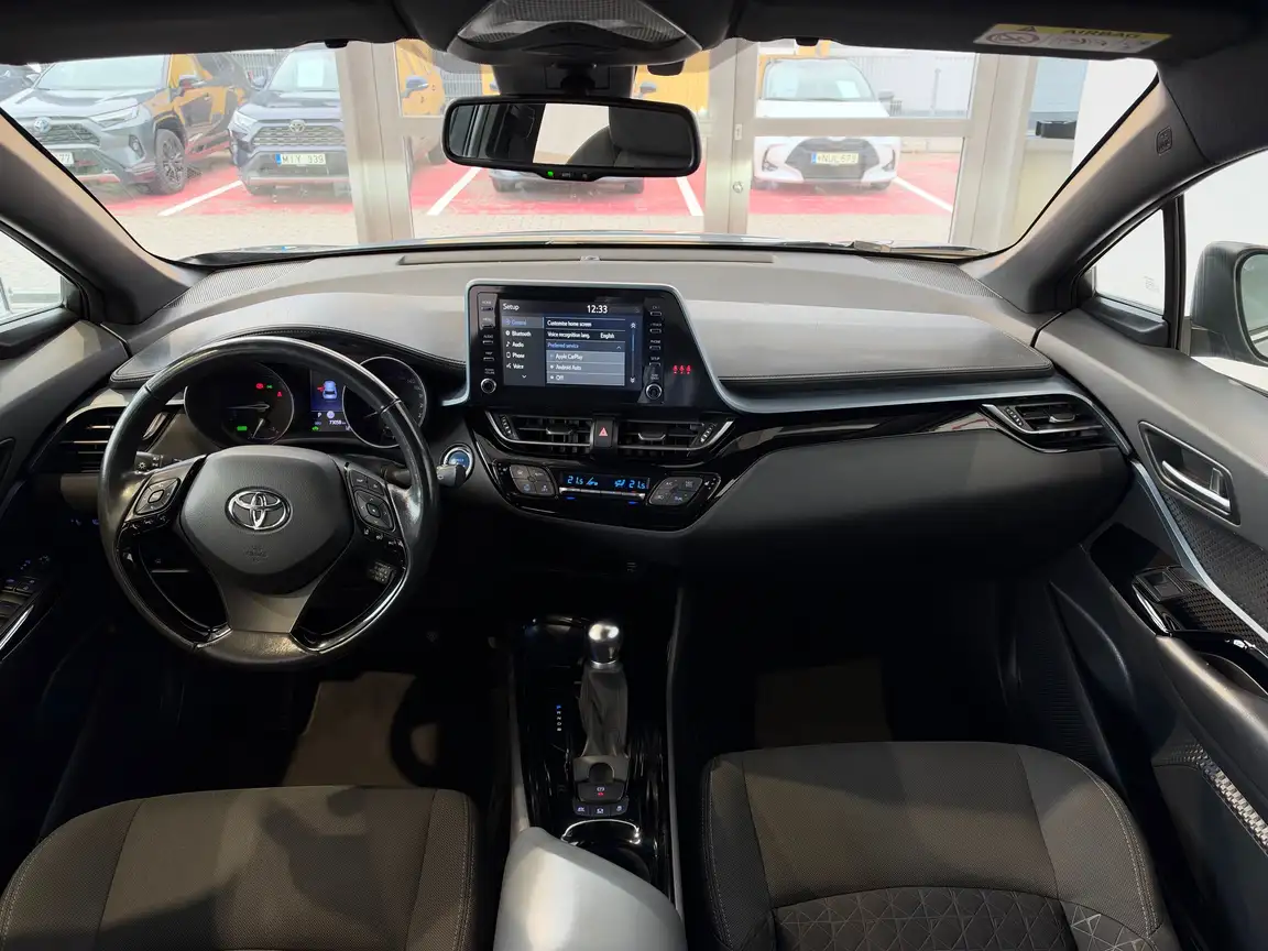 TOYOTA C-HR