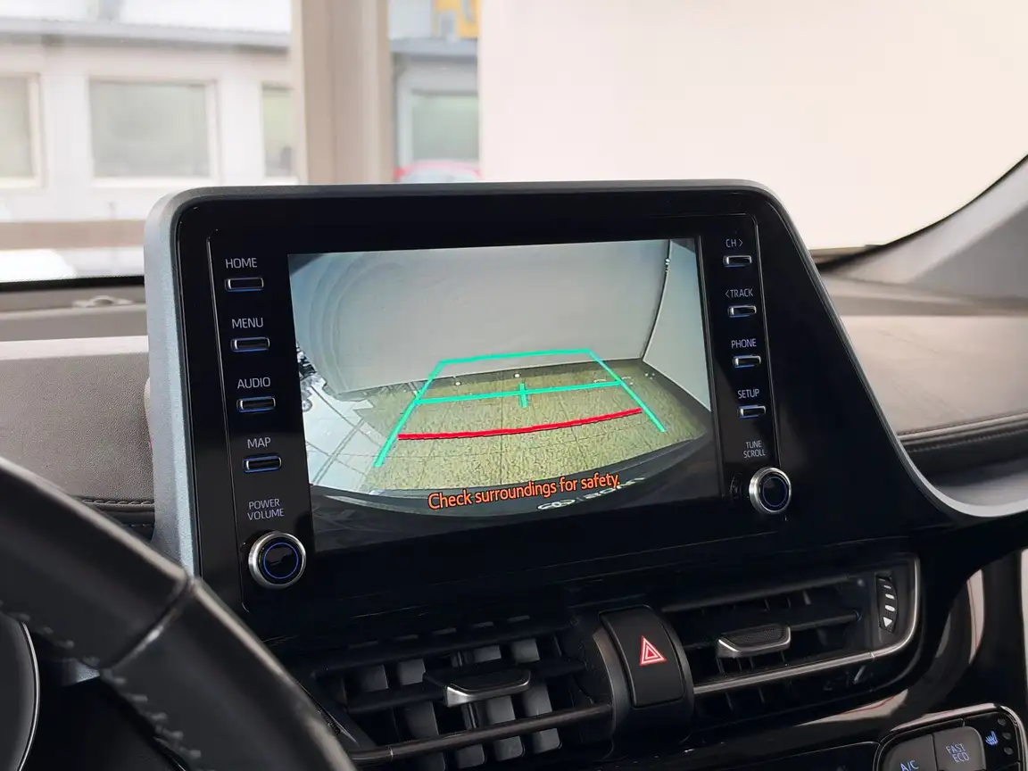 TOYOTA C-HR
