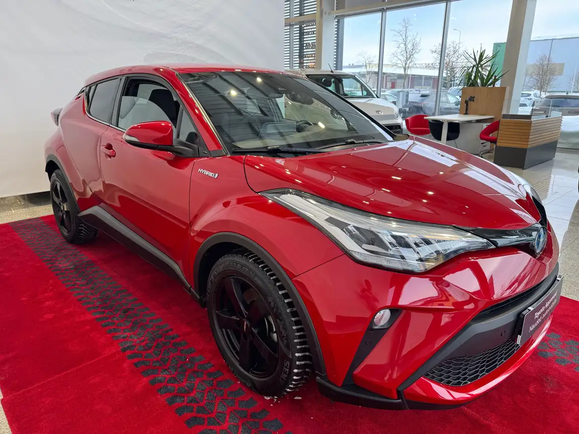 TOYOTA C-HR