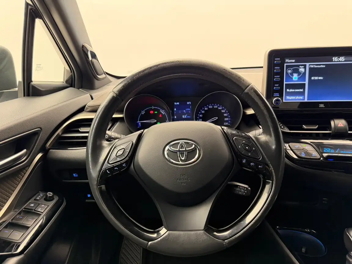 TOYOTA C-HR