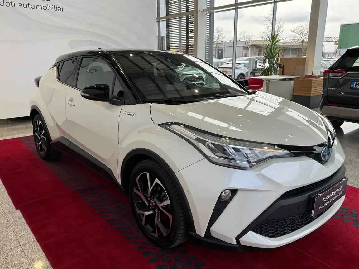 TOYOTA C-HR